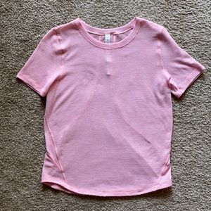 Women’s Lululemon Short Sleeve Tee